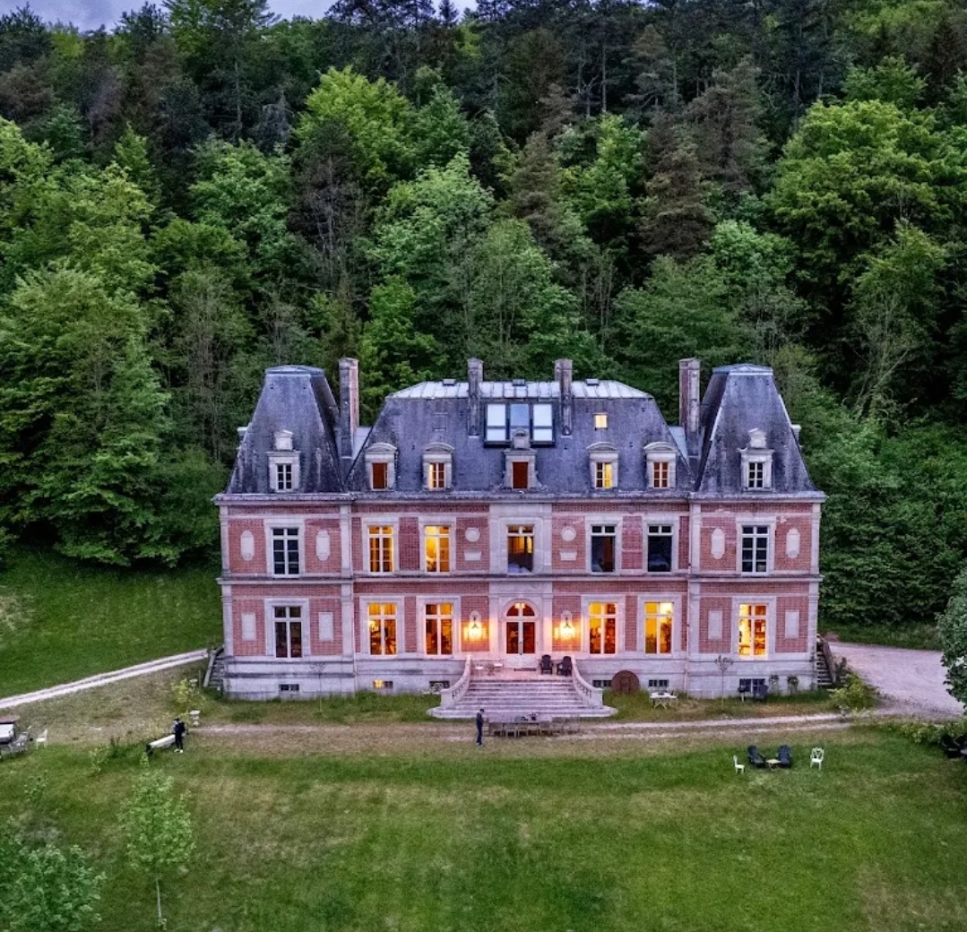 Ch&acirc;teau d'Orquevaux, Champagne-Ardenne, France &mdash; artist residency 2026