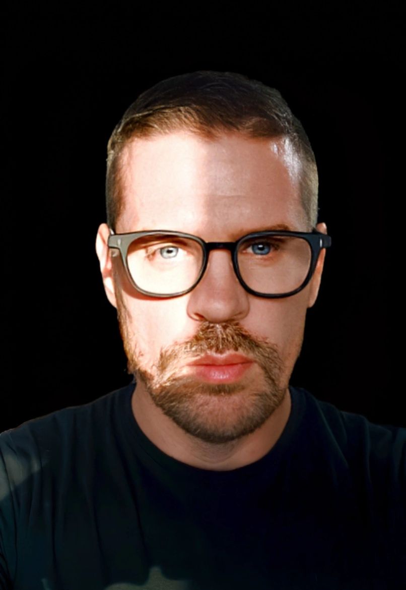 Tadhg Slater — Artist portrait