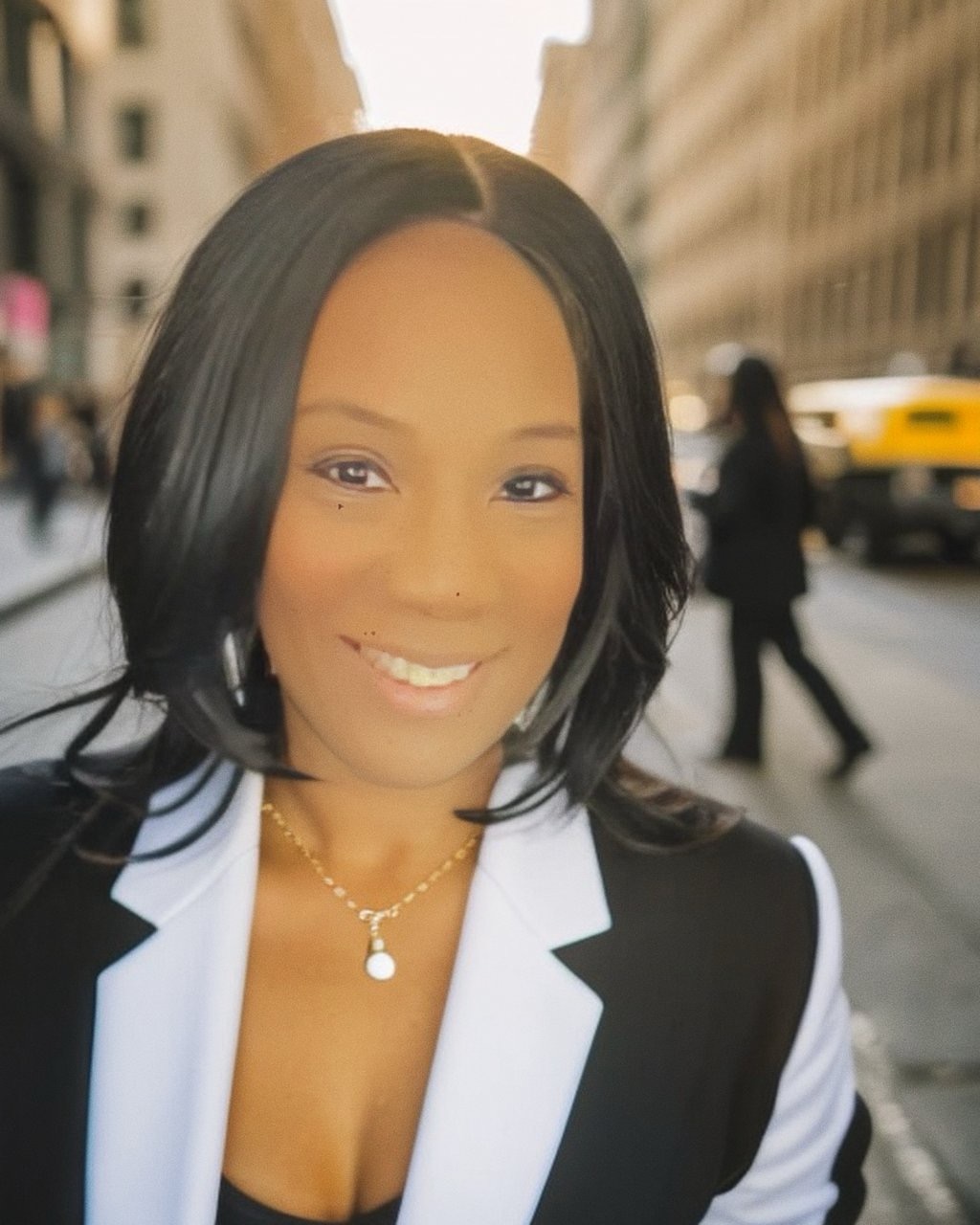 Dr. Donetta Quinones, LPC, LMHC — Founder of GraceRoot