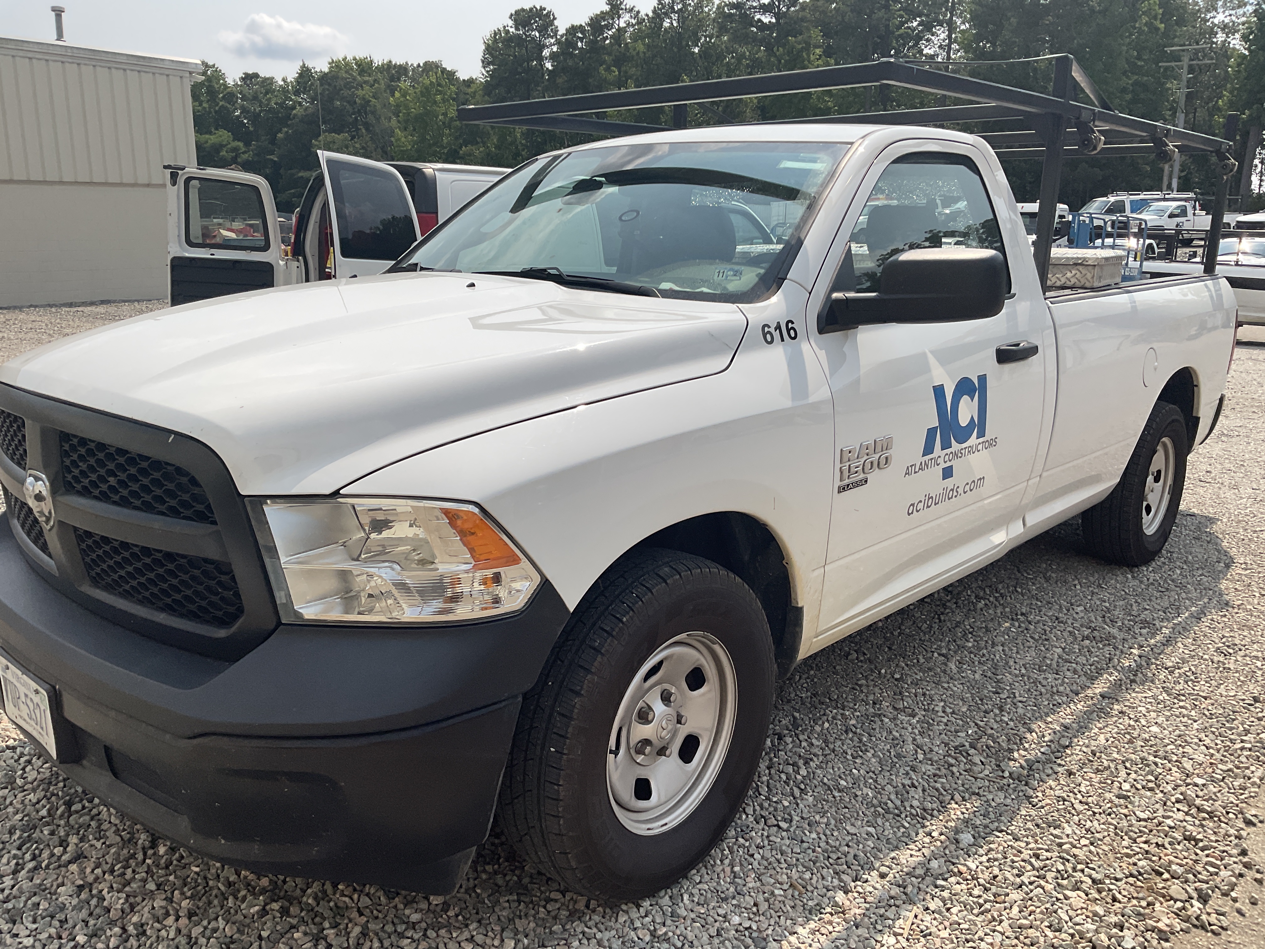 Windshield Replacements — Legendary Auto Glass, Colonial Heights