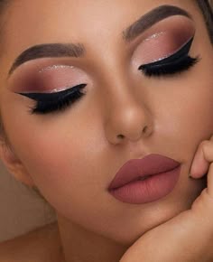 Soft glam mauve look