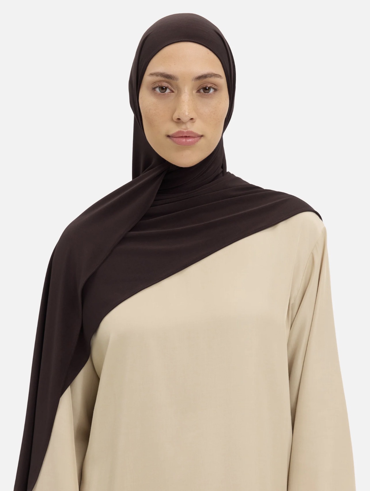 Abaya Classique — Chocolat, flat lay back