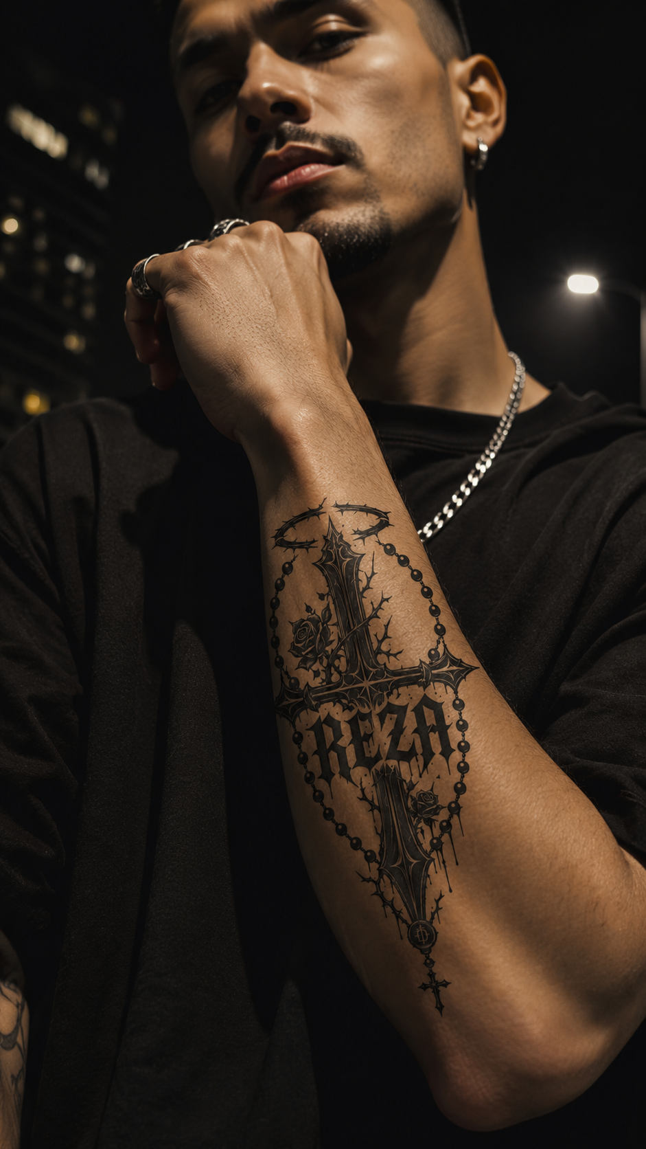 REZA — Protection mark, neck side placement, gothic cathedral