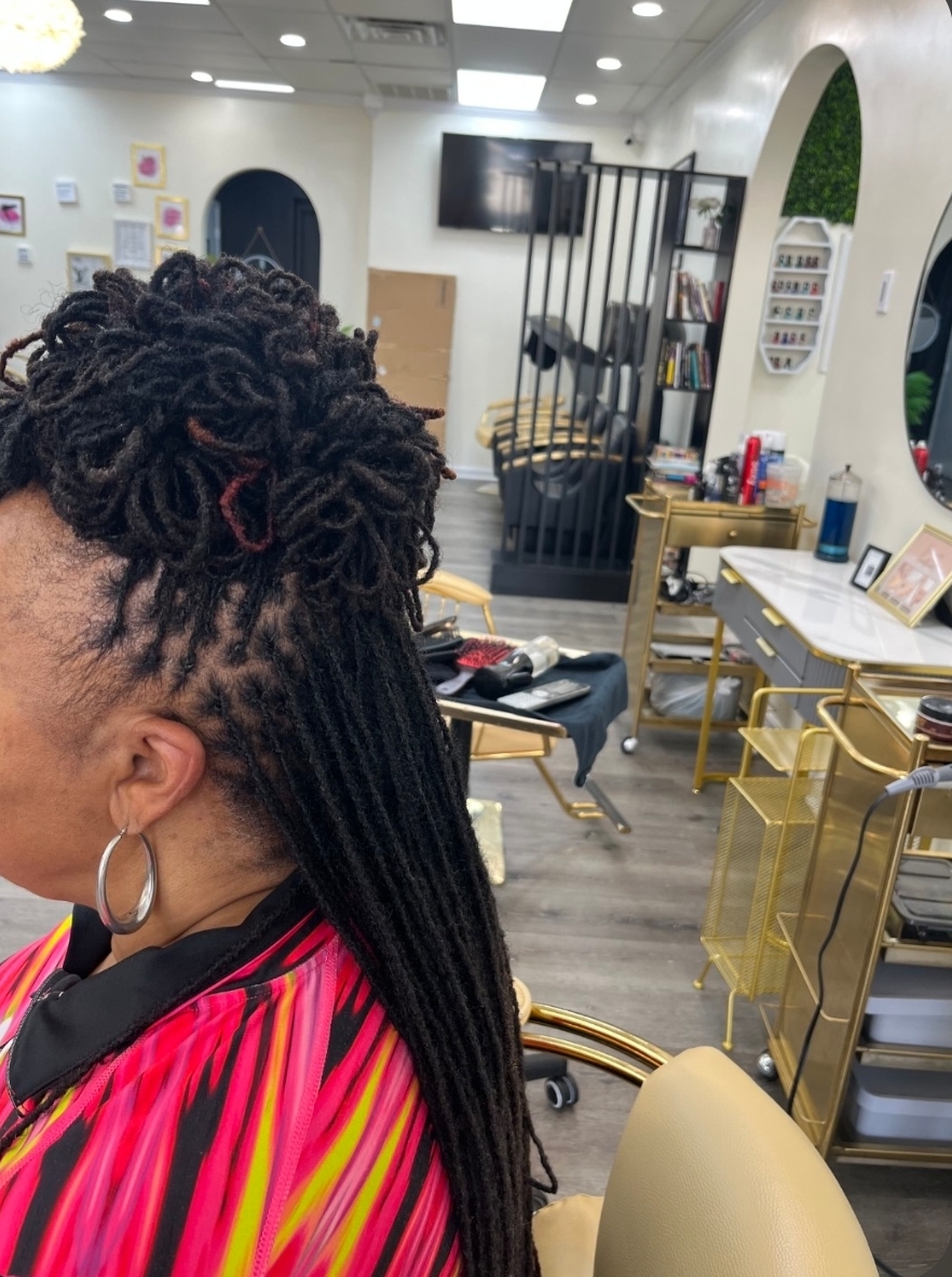 Loc style portfolio at Sinkor Beauty Salon