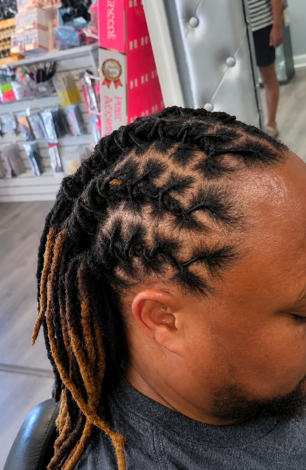Loc retwist results at Sinkor Hair