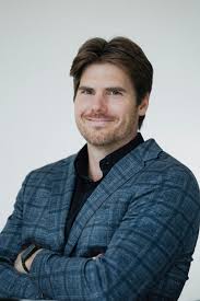 Sean Skellenger headshot