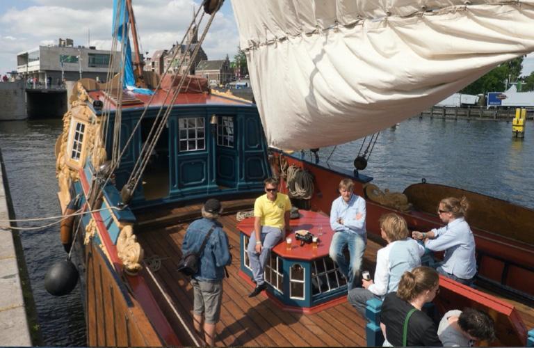 Aan boord van Statenjacht De Utrecht
