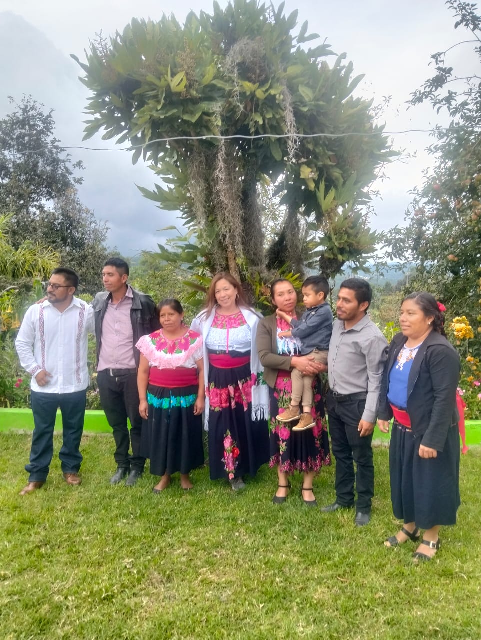 Eve Gomez — Community Leaders