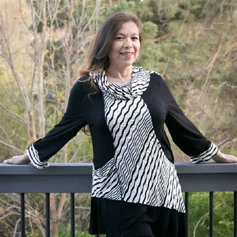 Eve Gomez — CEO & Editor-in-Chief of Ethereal Lifestyle