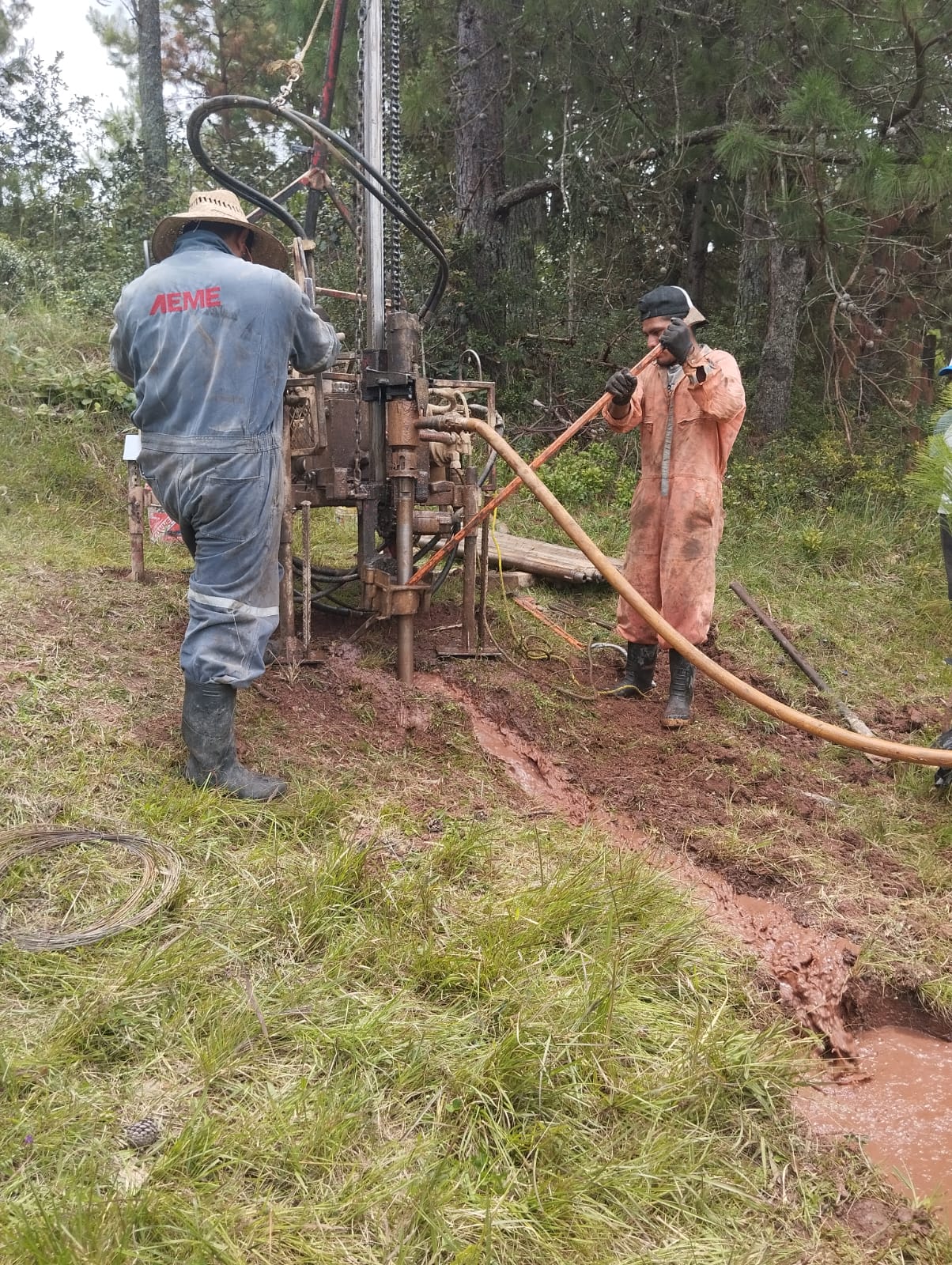Well drilling crew working in Chiapas Mexico