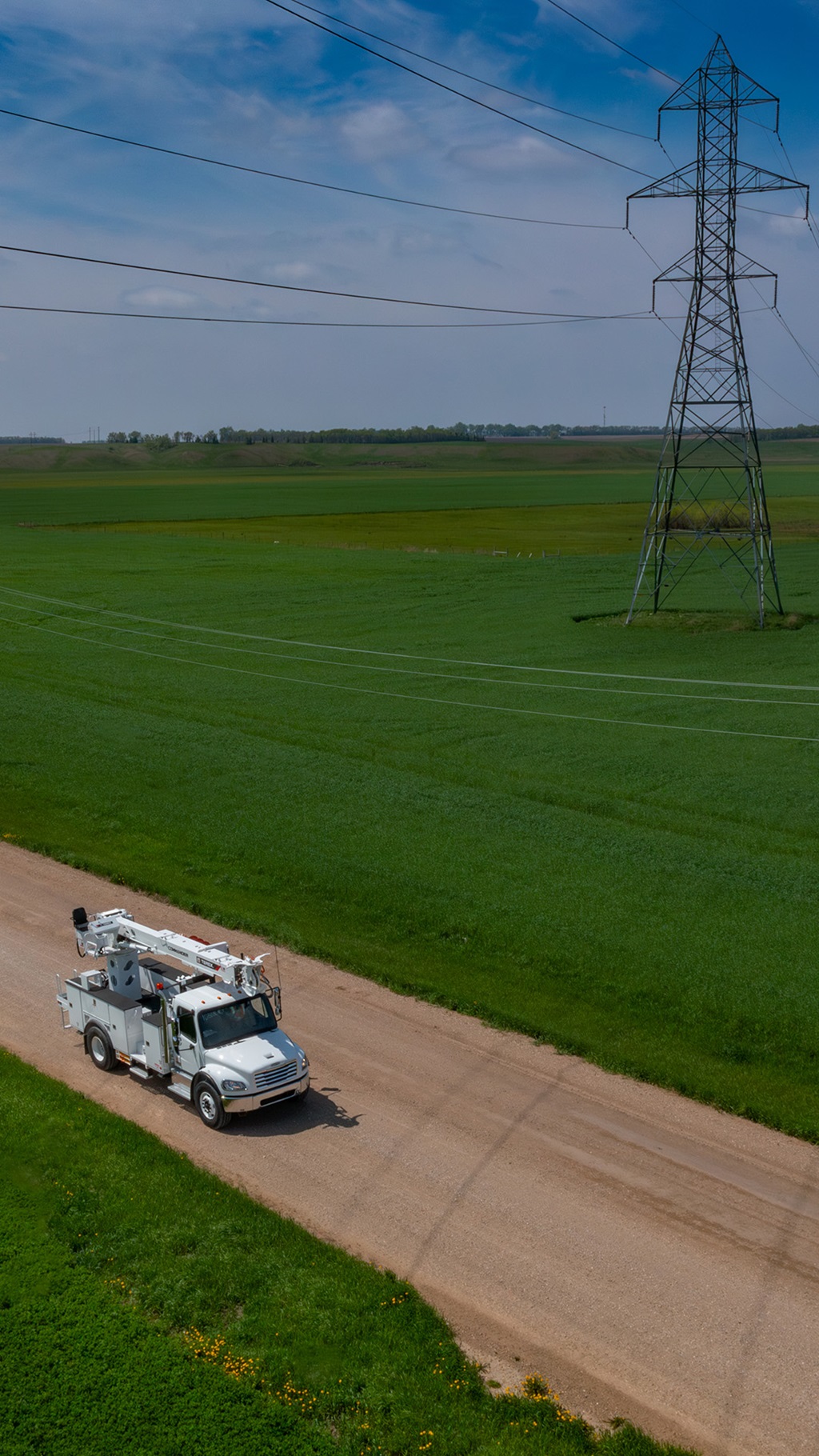 Terex Hi-Ranger XT55 Insulated Bucket Truck view 5
