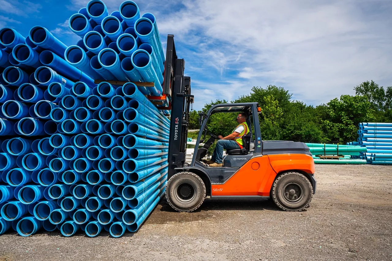 IronLift 10000 Heavy-Duty LP Gas Forklift - vehicle lift for sale at AlwaysBestLifts