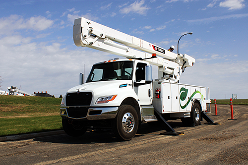 Terex Hi-Ranger XT55 Overcenter Bucket Truck view 5