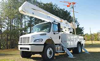 Altec AM900 Heavy Utility Bucket Truck - vehicle lift for sale at AlwaysBestLifts