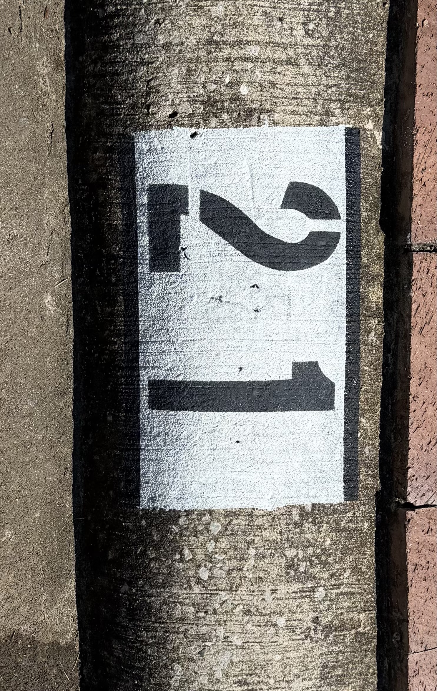 Freshly painted curb address — CurbMark Little Rock