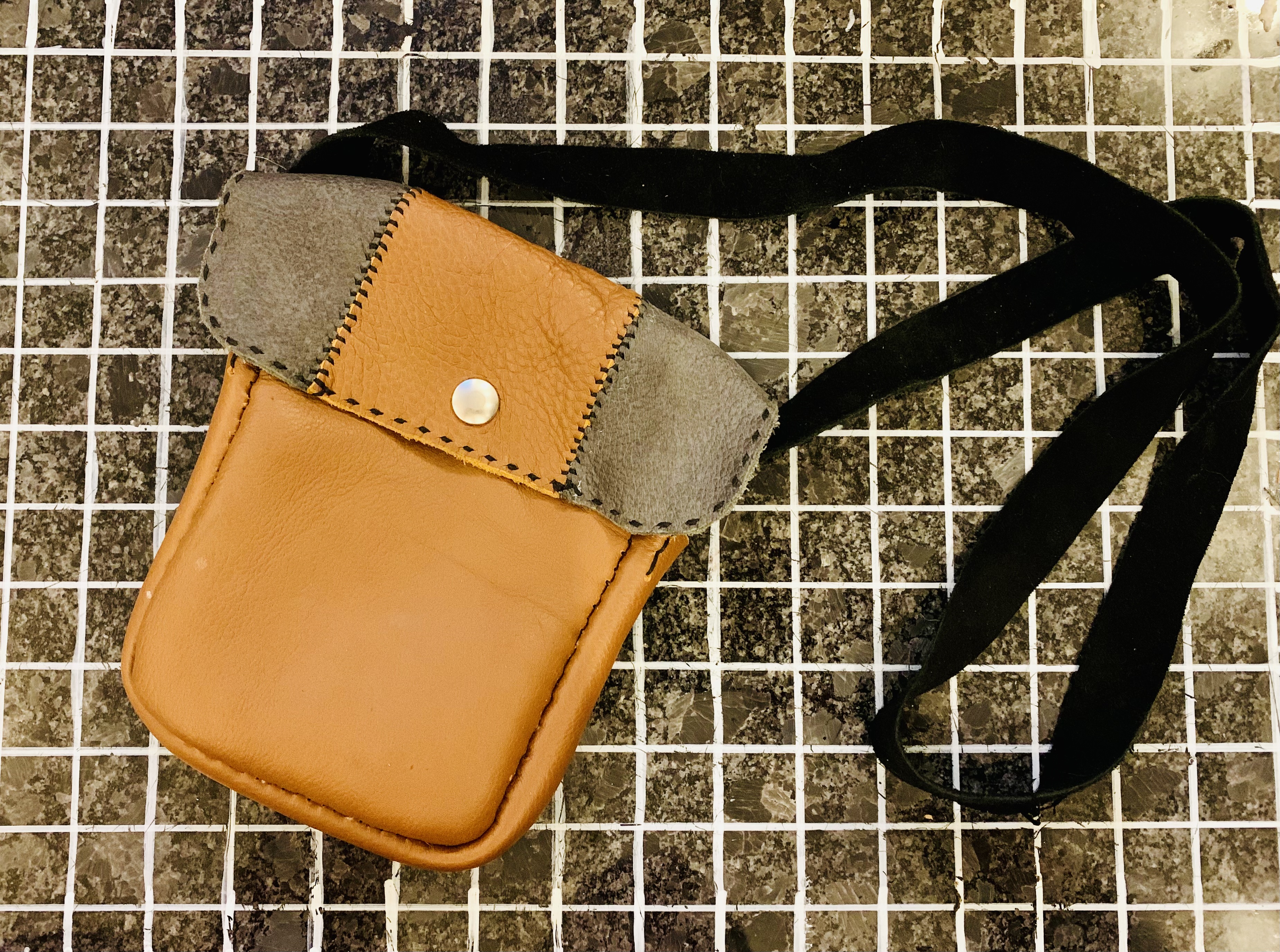 Small Messenger Bag photo 3