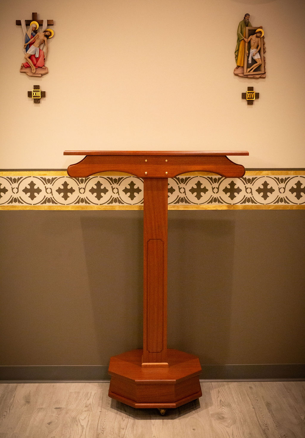 Bare stand front view
