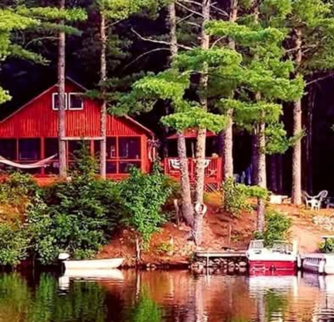 Lakefront cabin in Maine — WITCHCAMP retreat