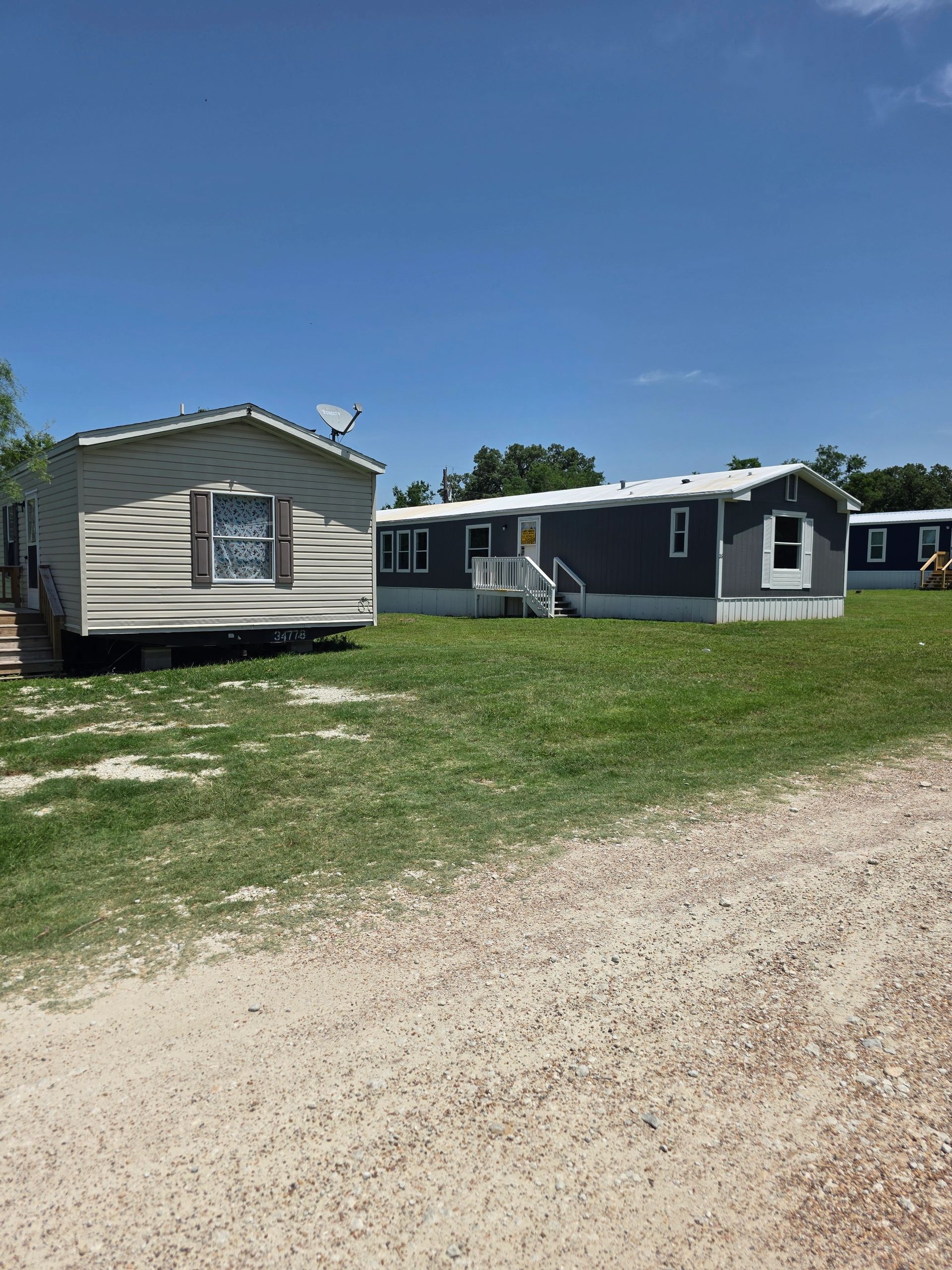 Bluebonnet Mobile Home Park — real community grounds