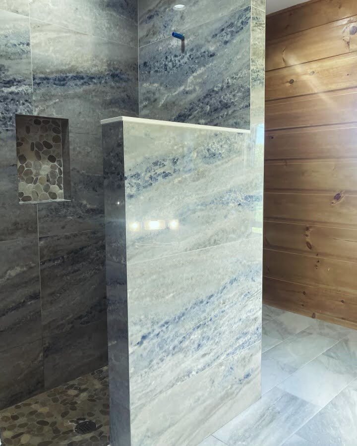 Lodge Bathroom 2