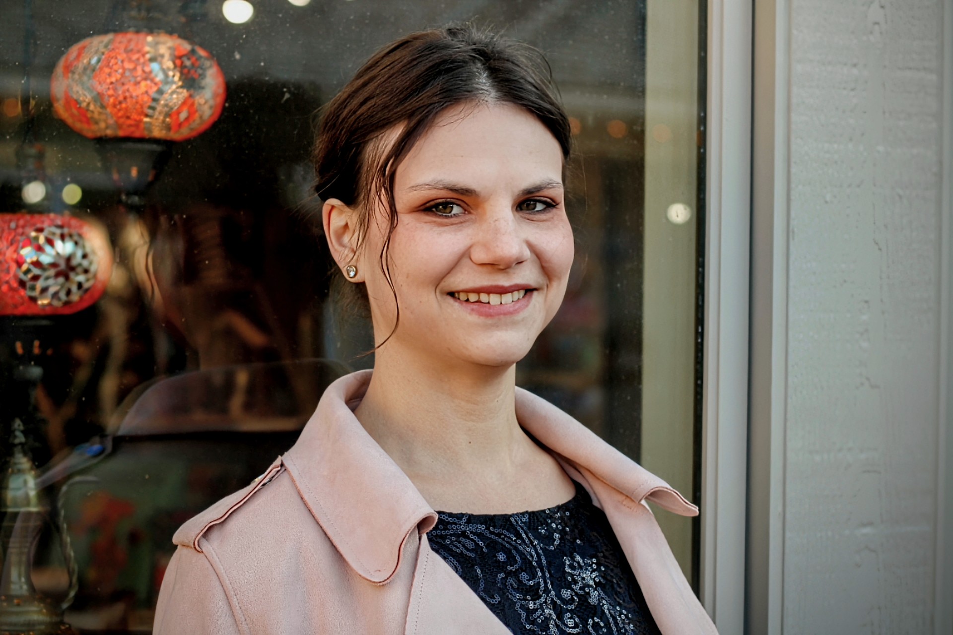 Tawni Lofgren - Century 21 Everest Real Estate Agent