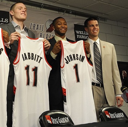 Armon Johnson dunking at Nevada
