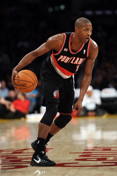 Armon Johnson in Blazers uniform