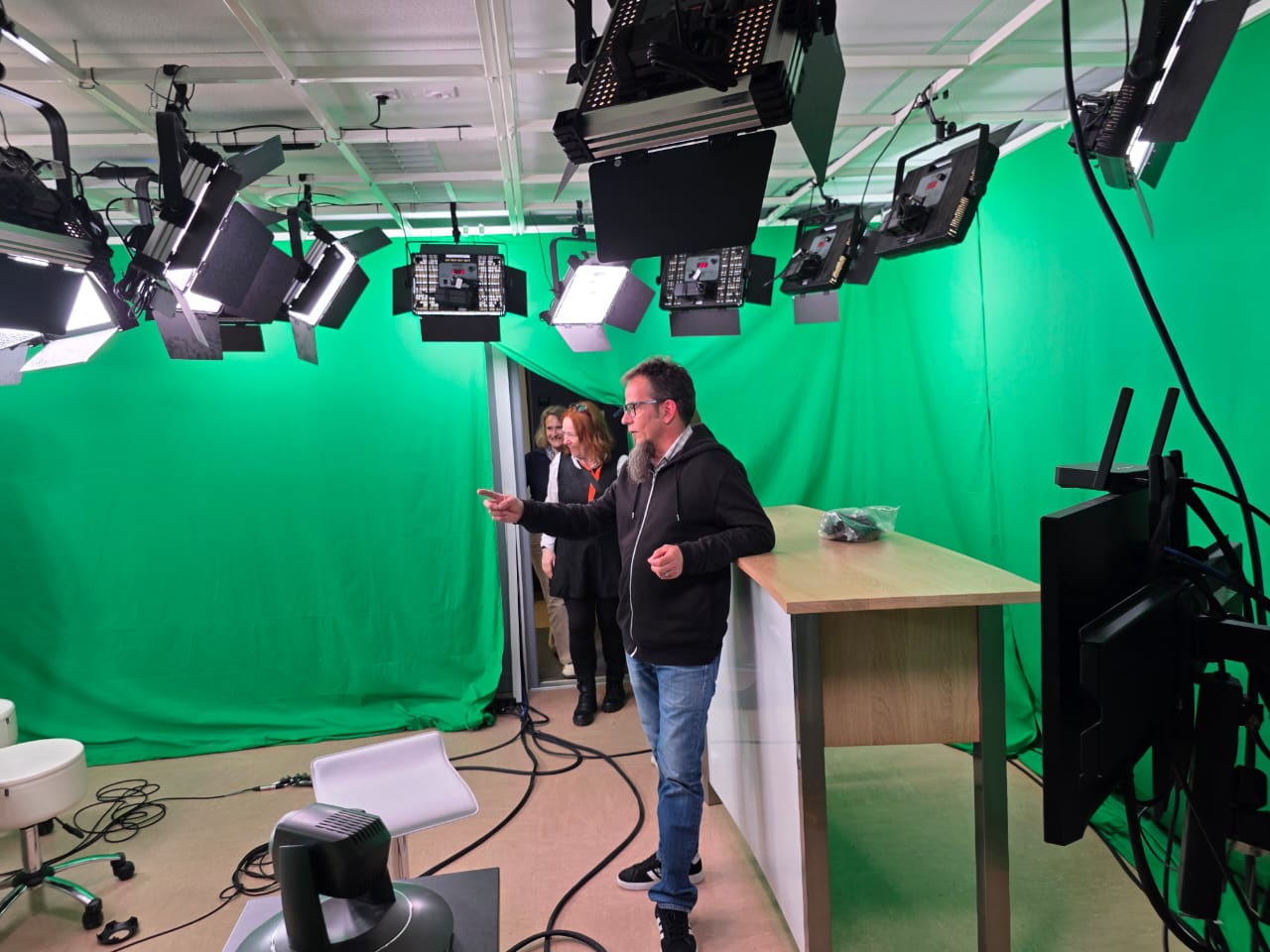 Studio vidéo fond vert partenaire ESIG