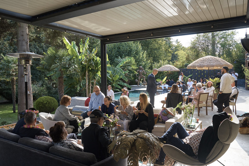 Cuisine équipée et espace traiteur — Villa Théa Paris Bali