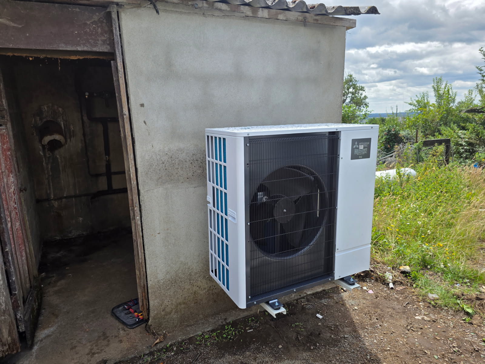 Installation PAC Air-Eau Mitsubishi Ecodan - EnergySEO Normandie