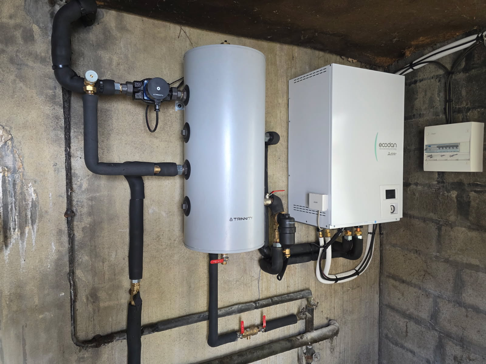 Installation intérieure PAC Trinnity - EnergySEO Normandie