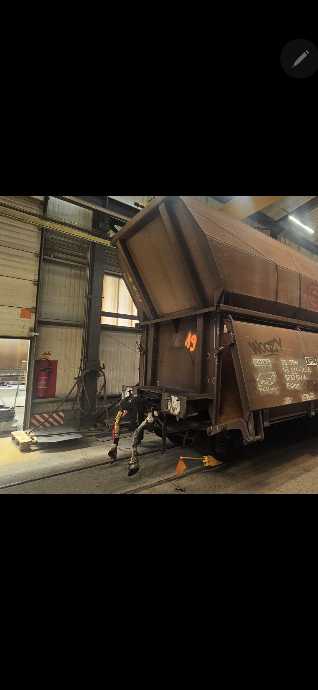 Wagon brut en atelier avant travaux